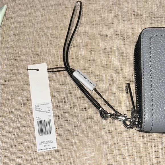 Marc Jacobs Gray Leather Wallet - Picture 2 of 7